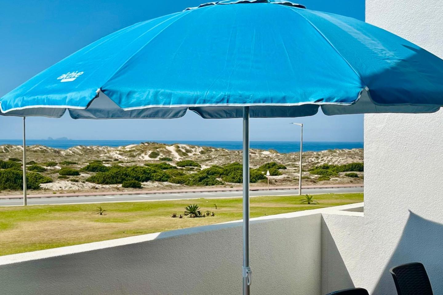 Apartamento Luciana - Beachside, Balcony, Sunset View Ferrel (Leiria) Exterior foto